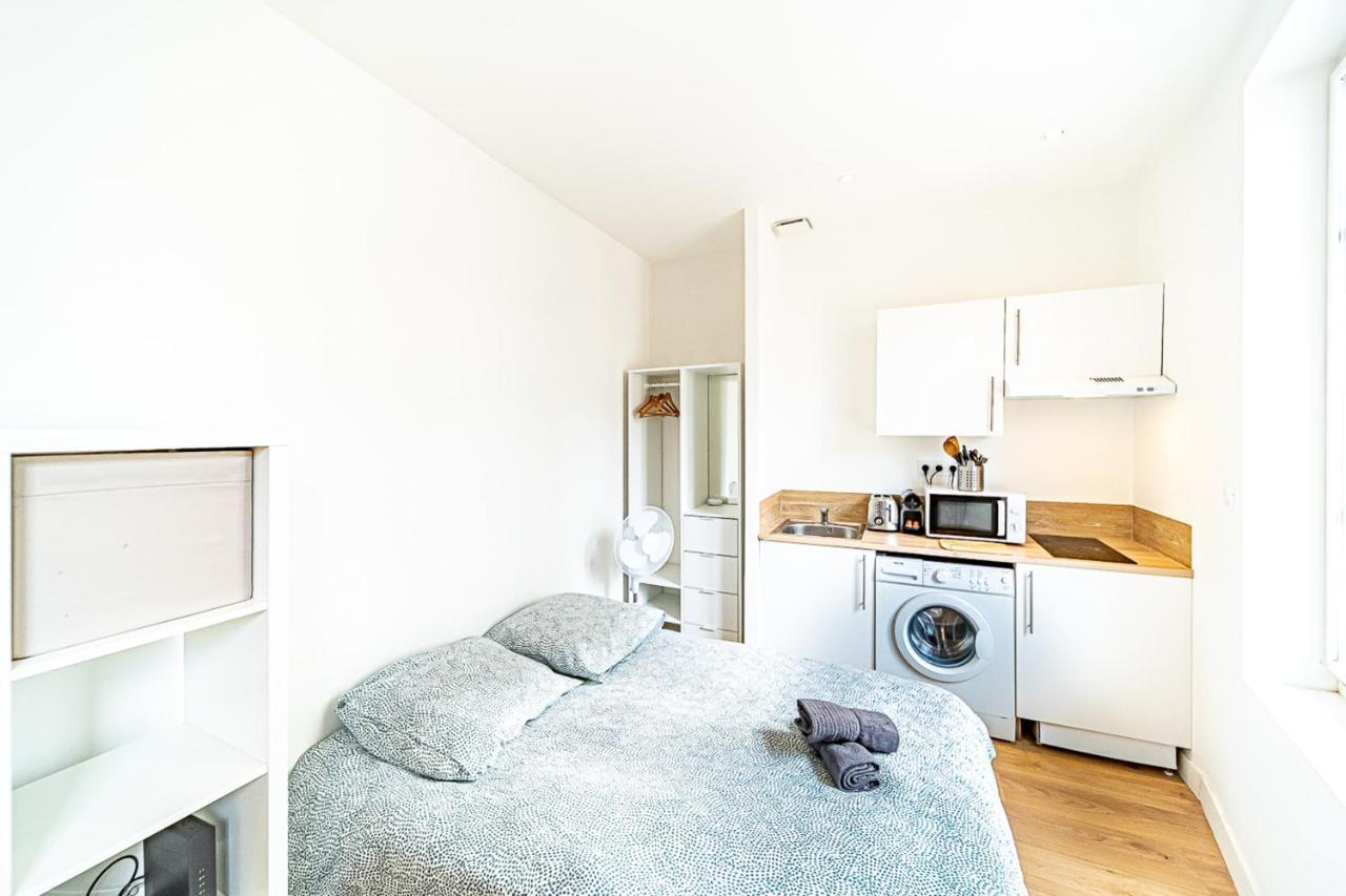Le Debourg - Studio Tout Proche Metro B Lyon Ngoại thất bức ảnh
